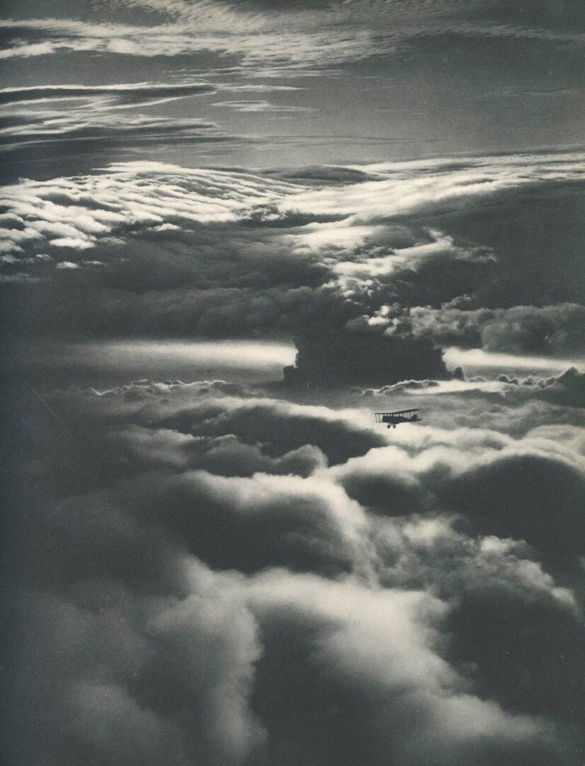 01_Cloud (3)
Manfred Curry, A Travers les Nuages, 1931; book

