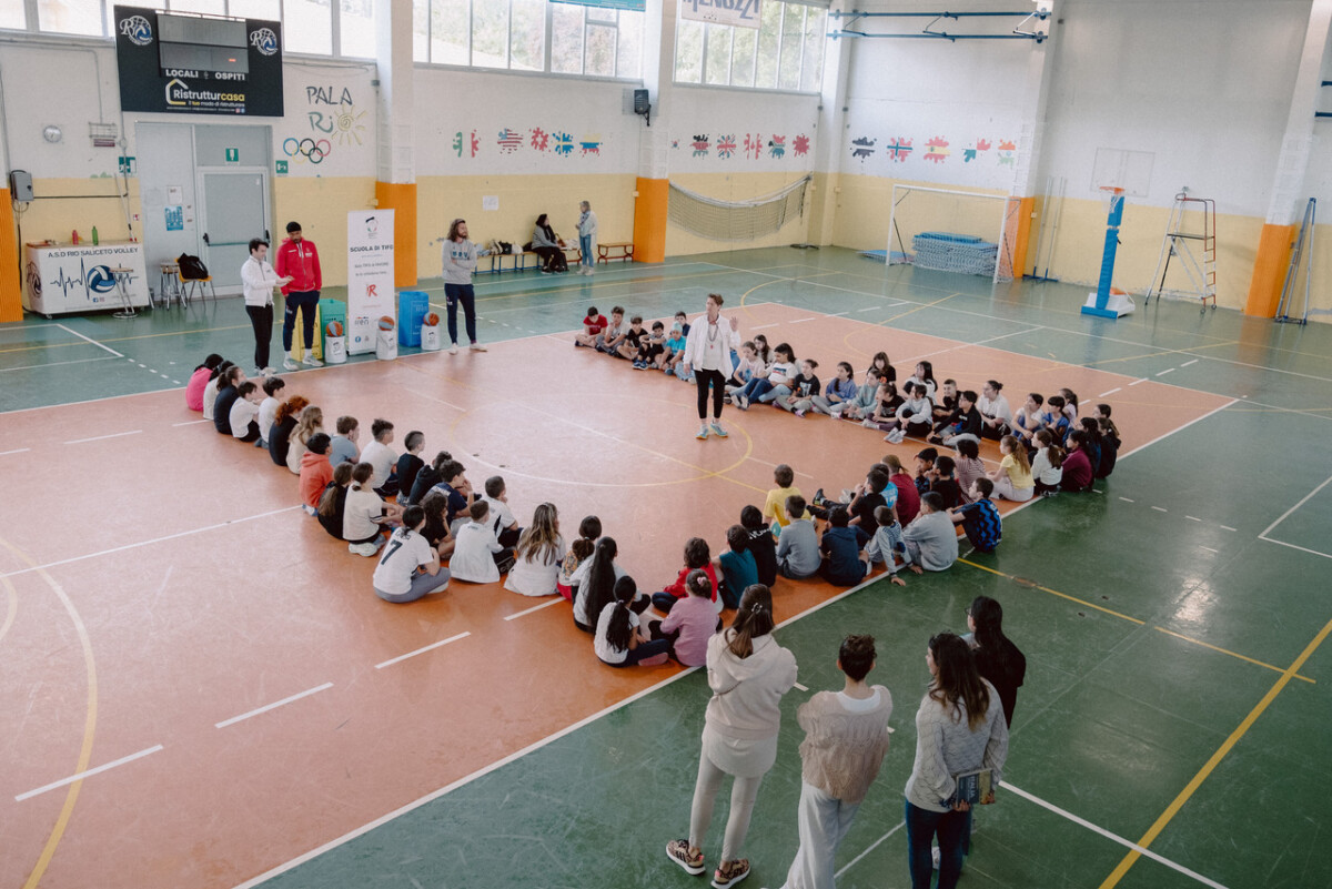 Rio Saliceto, 80 studenti incontrano i giocatori Chillo e Atkins per il progetto ‘Io tifo pulito’