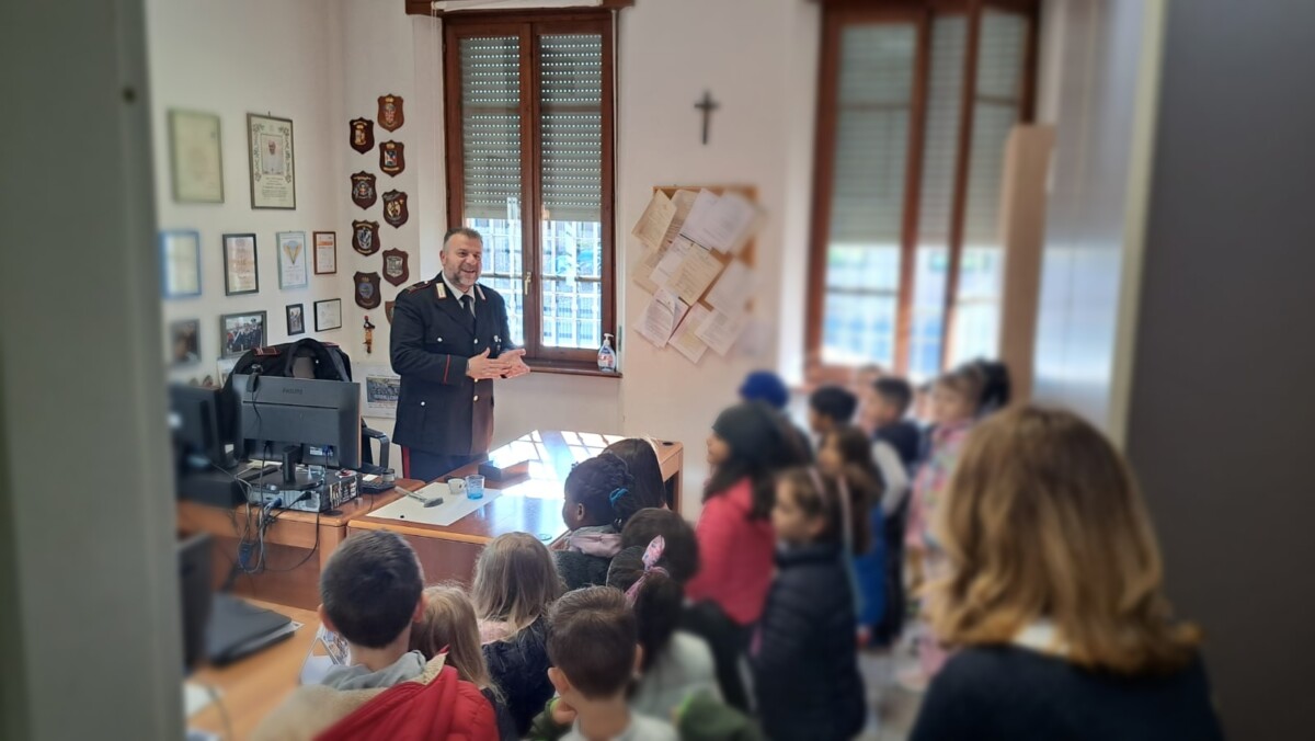 Sant’Ilario, i carabinieri incontrano gli studenti per diffondere la ‘cultura alla legalità’