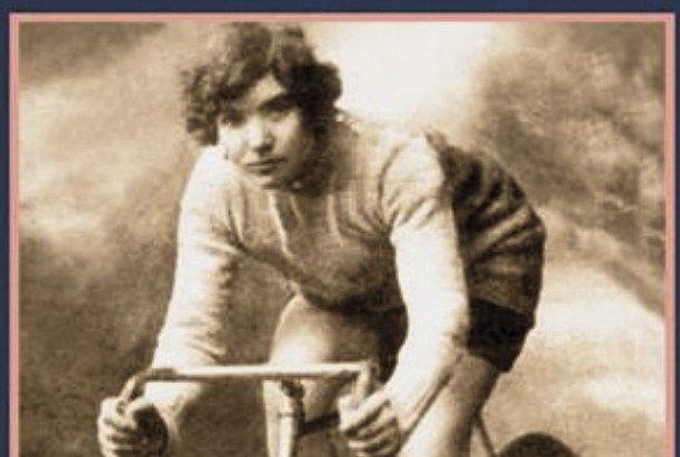 Il coraggio di Alfonsina Strada, la prima donna al “Giro d’Italia”